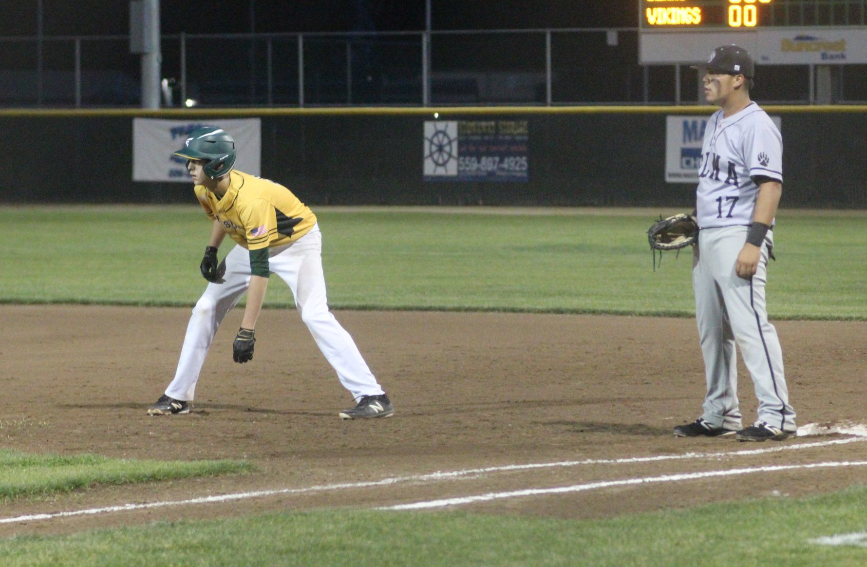 Kingsburg tops Selma